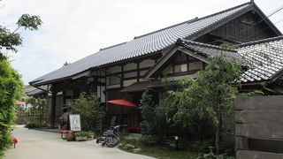 古民家のような佇まいでした。