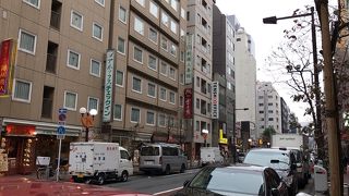 オフィス街の通り