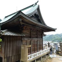 一番上のお社。