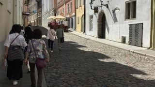 貧しい人の教会で有料です