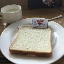 なんで食パン［？］