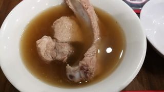 発起人肉骨茶餐館 ファウンダー バクテー レストラン (ホテル ボス店)