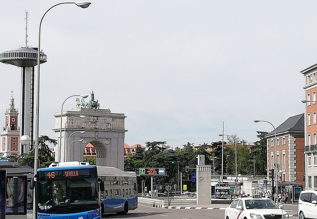 地下に長距離バスのりばがあります