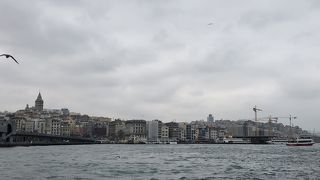 新旧市街を結ぶ橋