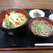 土産物屋の二階の食堂