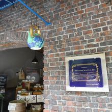 このヤカンがいい味出してます。