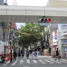 河原町通り付近です