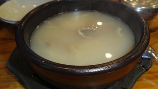 孔徳の朝はソルロンタン