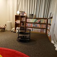 ここで買ってきた缶ビールのんだ。