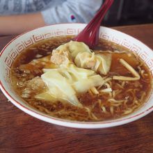 ワンタン麺も美味しいとの事です