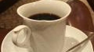 マイセンのカップで美味しいコーヒー