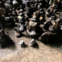 石を積みました