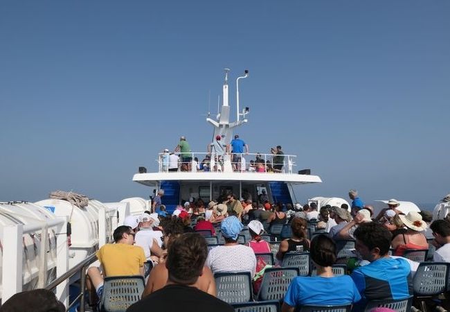 トレミティ諸島へ便利な高速船