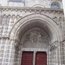 サンティティエンヌ大聖堂