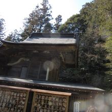 宝登山神社本殿と彫刻