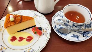 カフェシューライル 神戸店