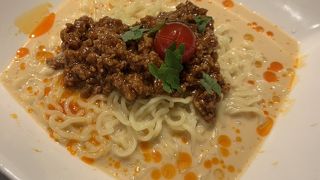 これを食べないと夏が始まらないというくらい好きな冷やし担々麺