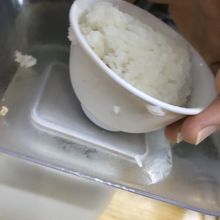 ご飯は計っています。