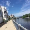 天気が良ければ歩くと良いです。