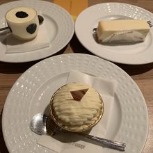 チーズケーキも種類豊富