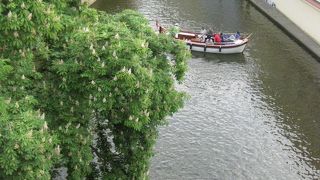 水車のある運河
