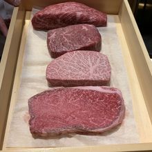 コースのお肉、この中から選択します