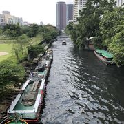 ローカルな雰囲気