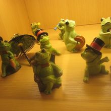 ディスプレイされているカエルさん楽団１