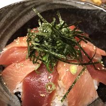 マグロ丼