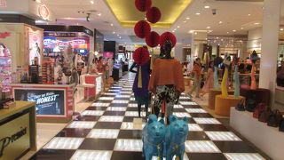 旧正月シーズンのセントラル （チットロム店）