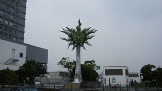 太陽の塔に見えなくもない