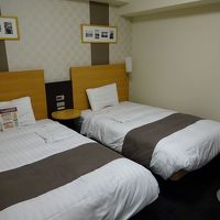 ツインの部屋は広くて快適。