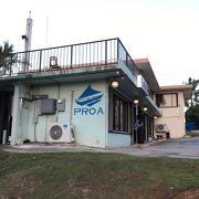 ヒルトンに宿泊だったら、歩いて行けます