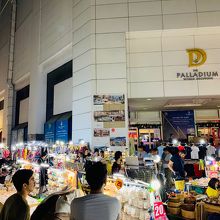 夜の 外の方が 楽しい