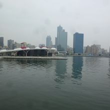 真愛碼頭駅から見る真愛碼頭周辺の風景