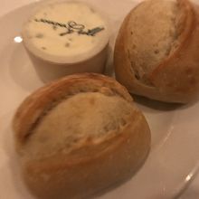 美味しいパンとバター