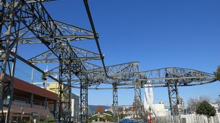 かつての荷役場の遺構