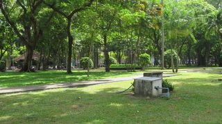 中心からは遠いです