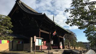 寺内で一番迫力ある門