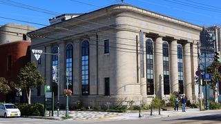 如何にも銀行と言った感じ