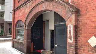 赤レンガの建物