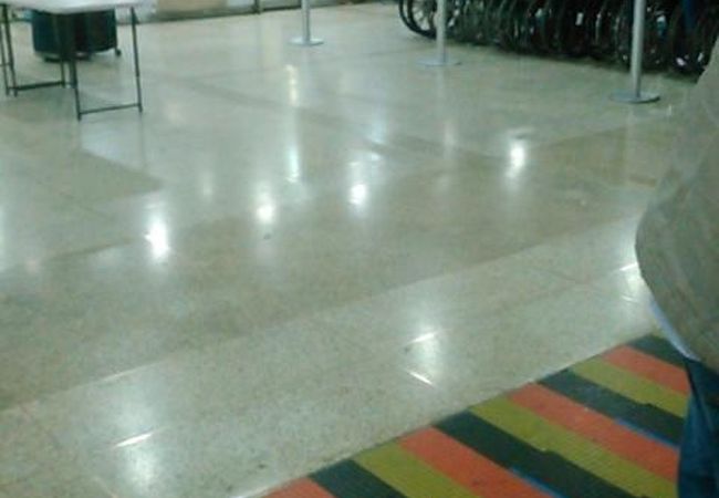 シモン ボリーバル国際空港（ベネズエラ） (CCS)