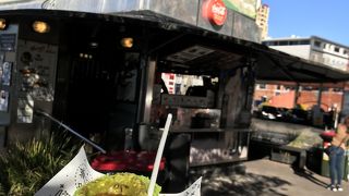 ボリューミーでおいしいパイ。