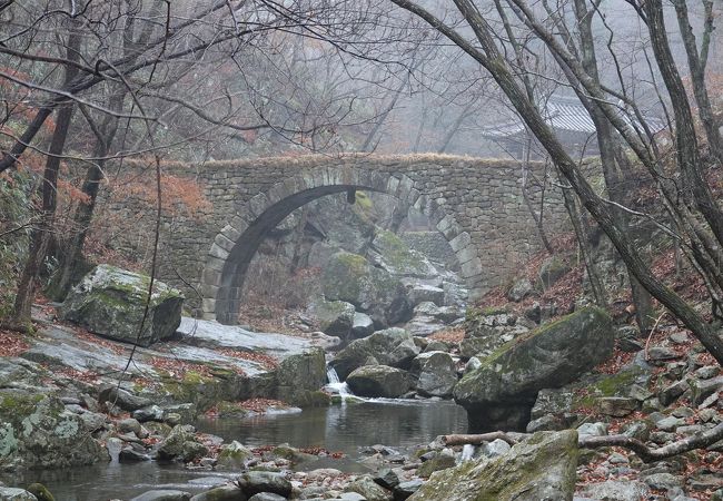 順天山奥の世界遺産のお寺　荘厳な雰囲気