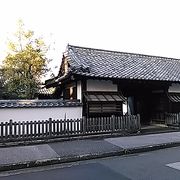 (大川筋武家屋敷資料館)　高知駅の西側で、江ノ口川近くです