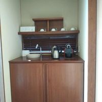 コーヒー・紅茶のドリンク類のキャビネット