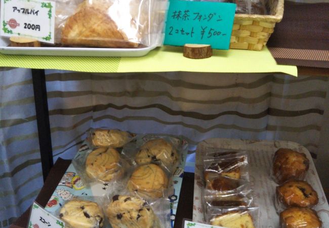 ケーキ工場の直売所