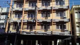 スリン セーントーン ホテル