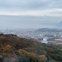 眼下に別府市内の臨む高台に位置してます