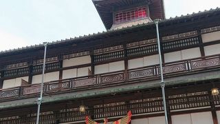 道後温泉本館の大屋根に